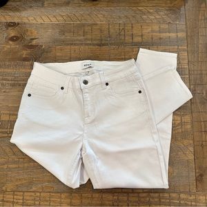 NWOT Pistola White jeans size 28